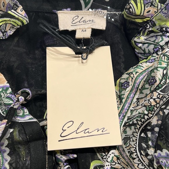 Elan Sincerely Stylish Blouse, Size Medium, New with Tags - Picture 8 of 9
